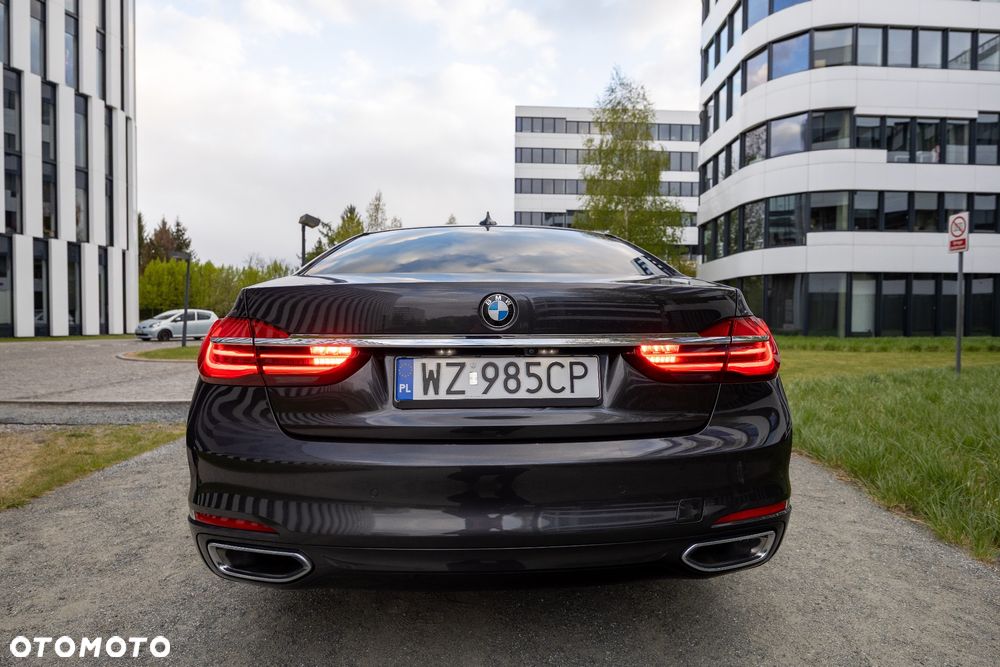 BMW Seria 7 730d xDrive - 35