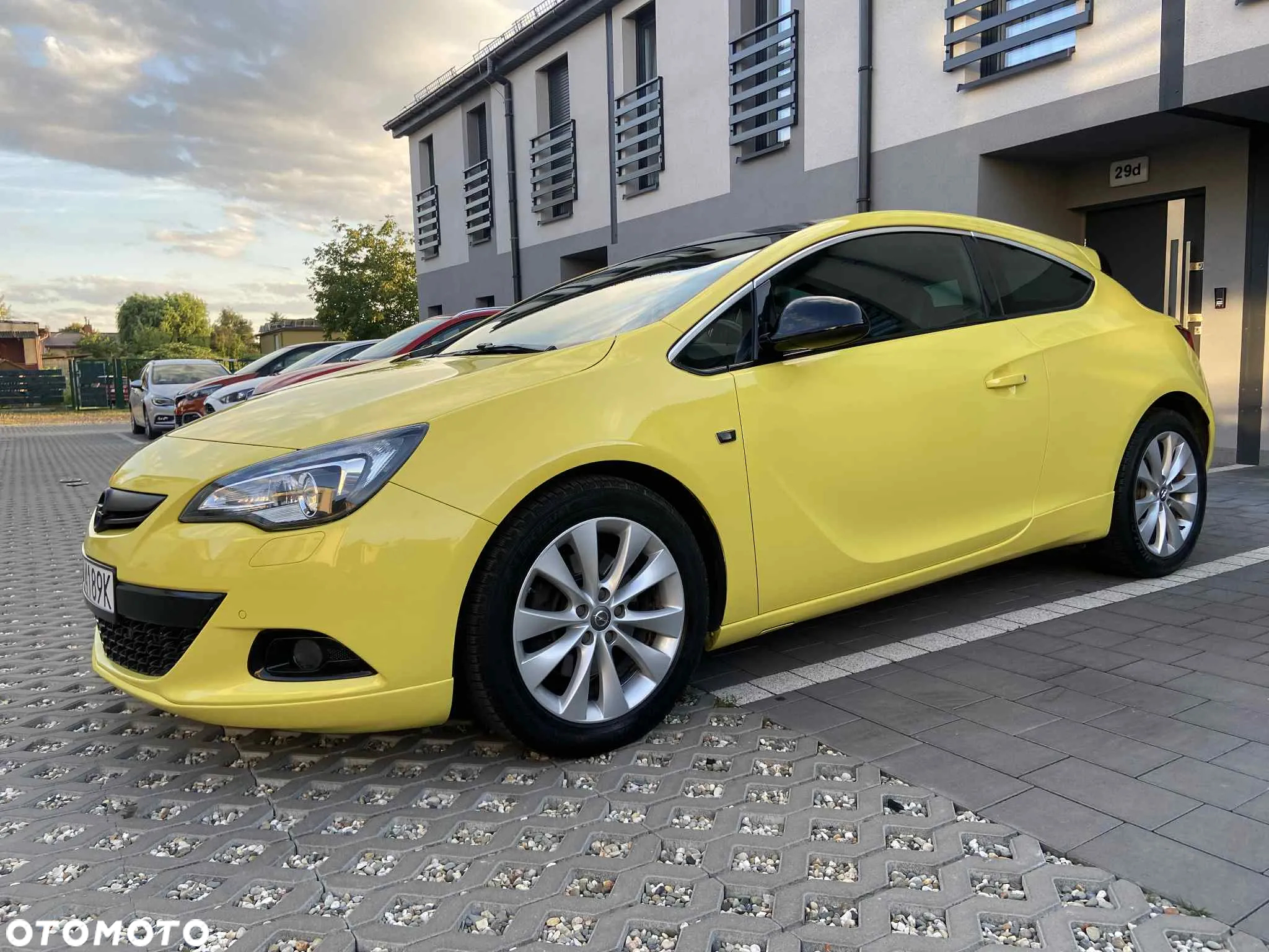 Opel Astra IV GTC 1.6 CDTI Sport S&S - 15