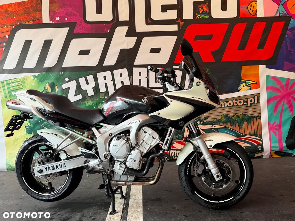 Yamaha FZ - 8
