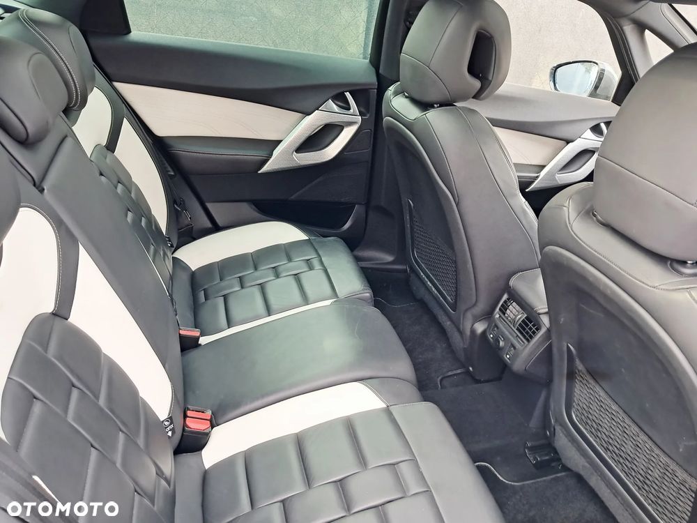 Citroën DS5 2.0 HDi Hybrid4 SoChic MCP - 9