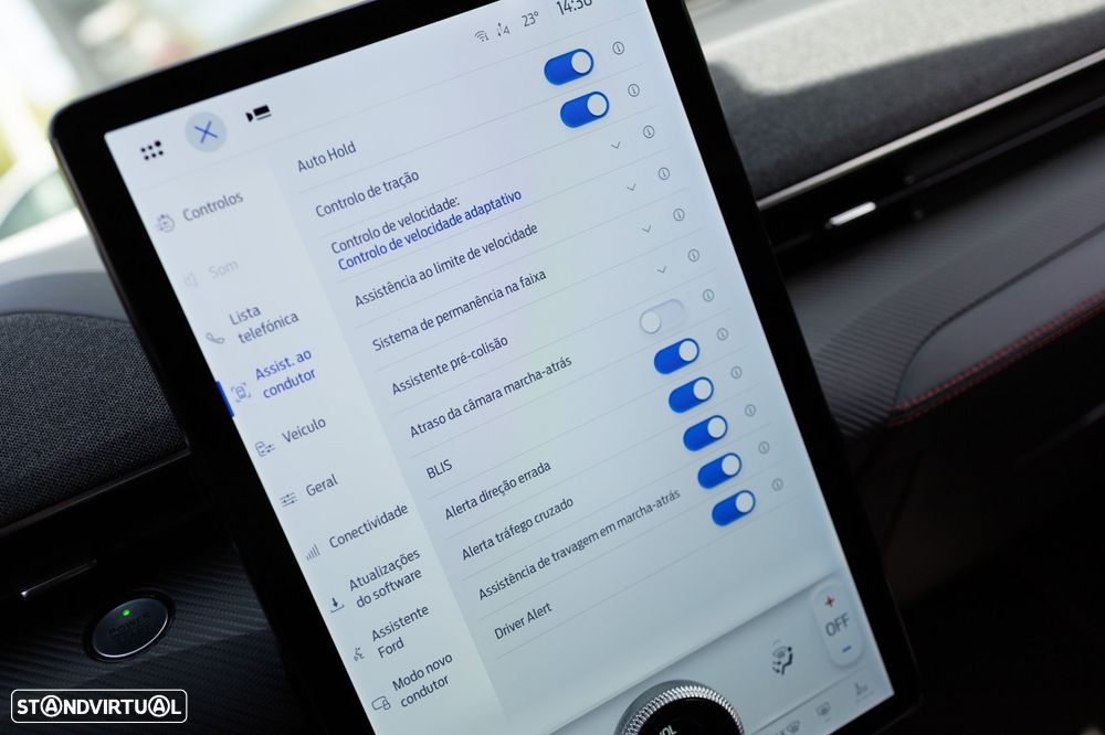 Ford Mustang Mach-E 75.7 kWh Premium AWD - 9