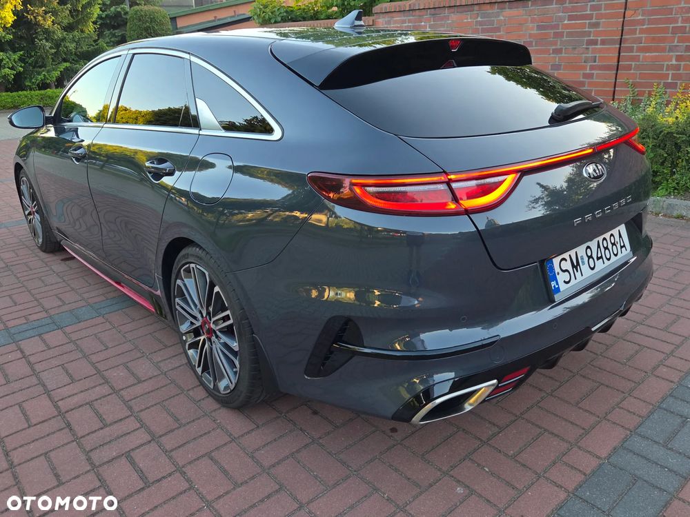 Kia ProCeed 1.6 T-GDI GT DCT - 6