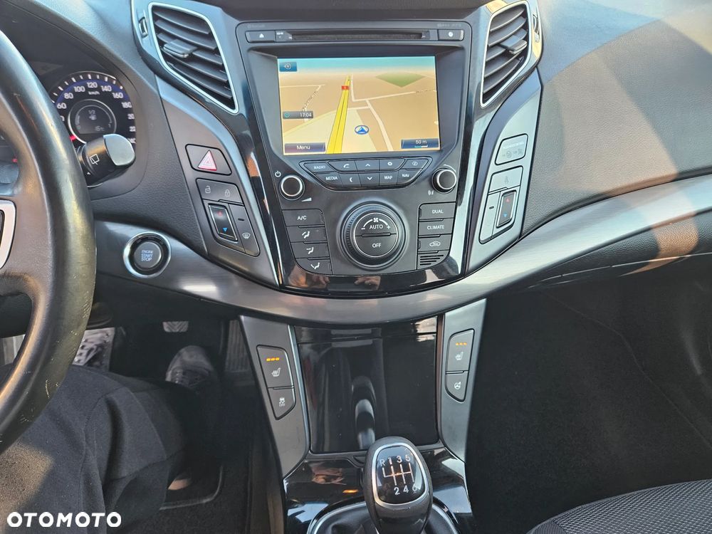 Hyundai i40 Kombi 1.7 CRDi Trend - 19