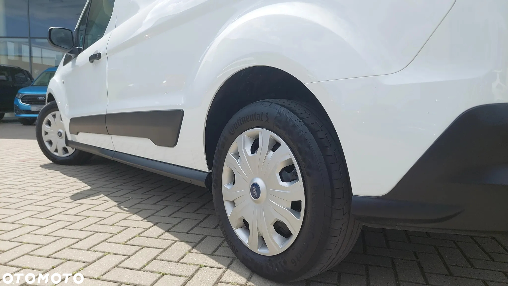 Ford CONNECT - 13