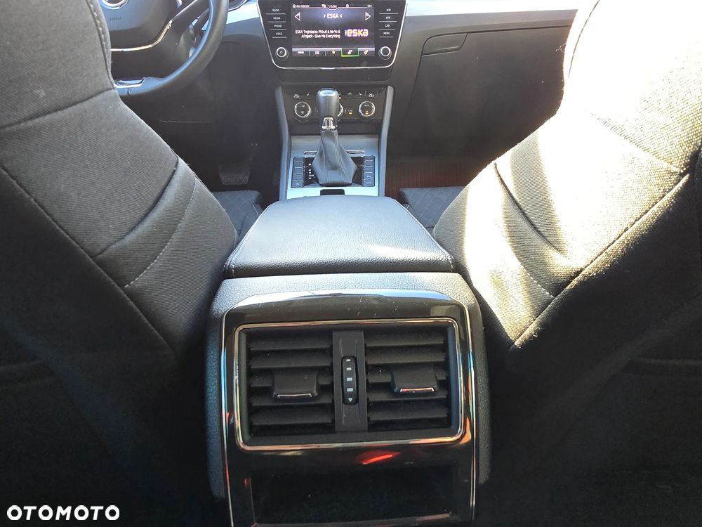 Skoda Superb 1.5 TSI Ambition DSG - 20