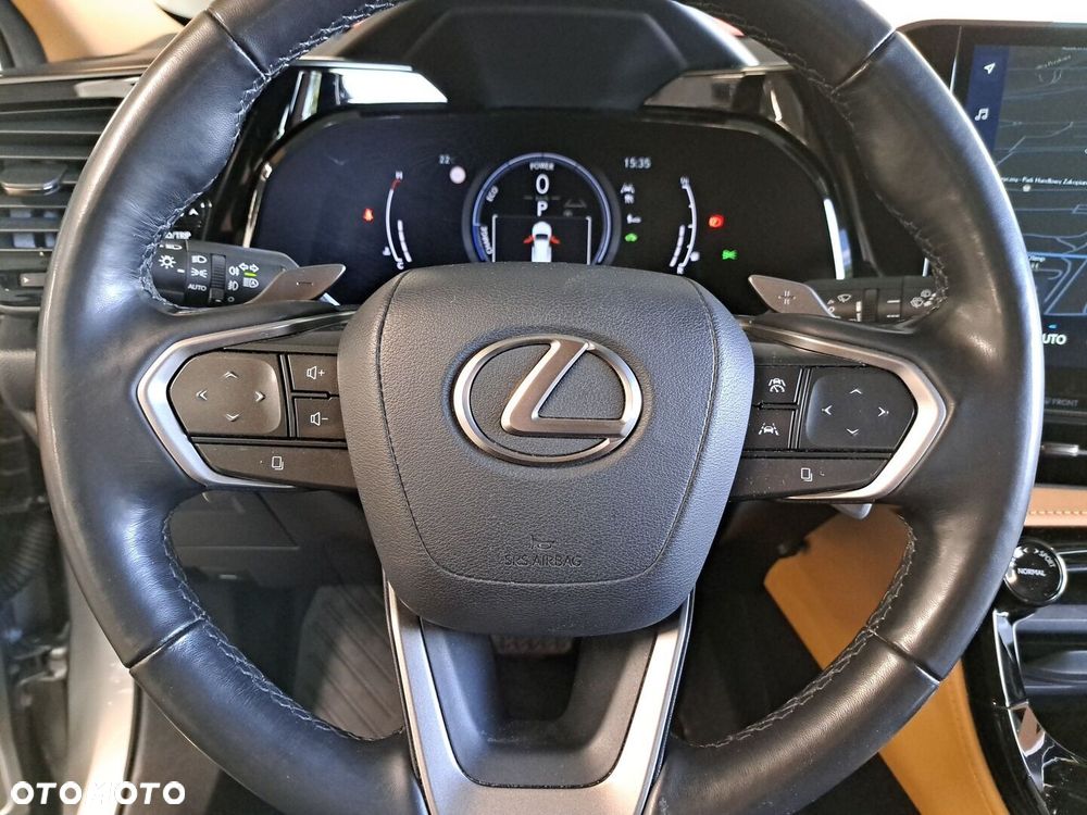 Lexus NX 350h Prestige AWD - 32