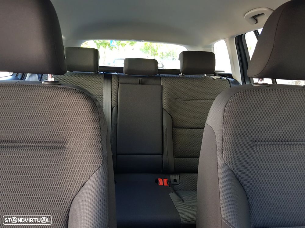 VW Golf Variant 1.6 TDi Confortline - 30