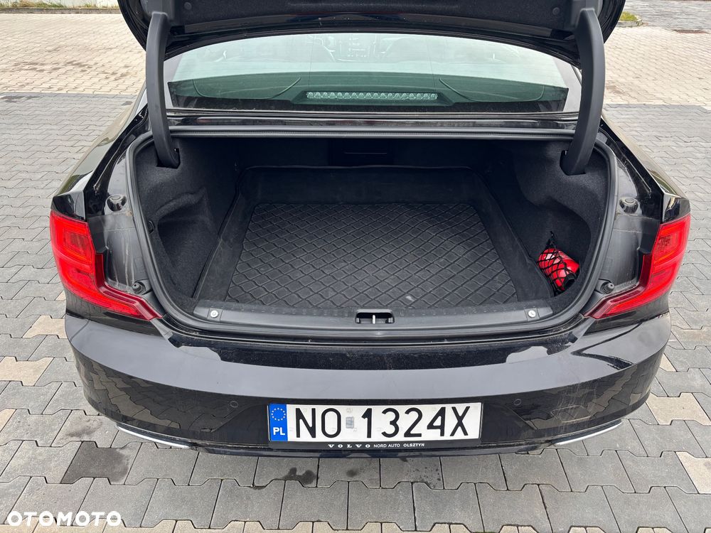 Volvo S90 D3 R-Design - 10