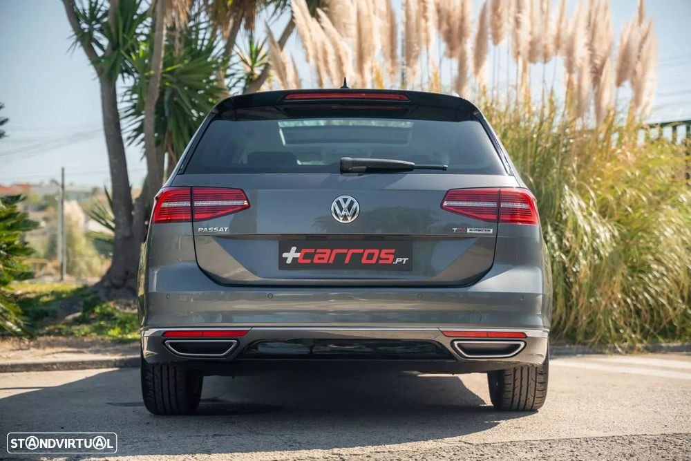 VW Passat Variant - 5