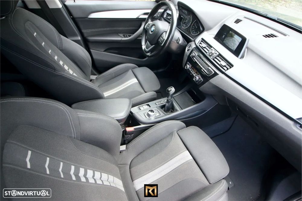 BMW X1 18 d sDrive Line Sport - 12