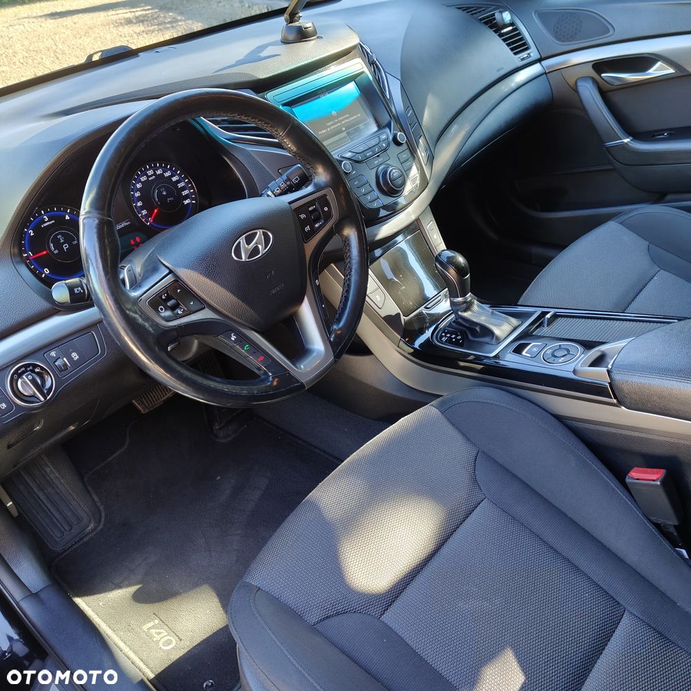 Hyundai i40 Kombi 1.7 CRDi DCT Premium - 12