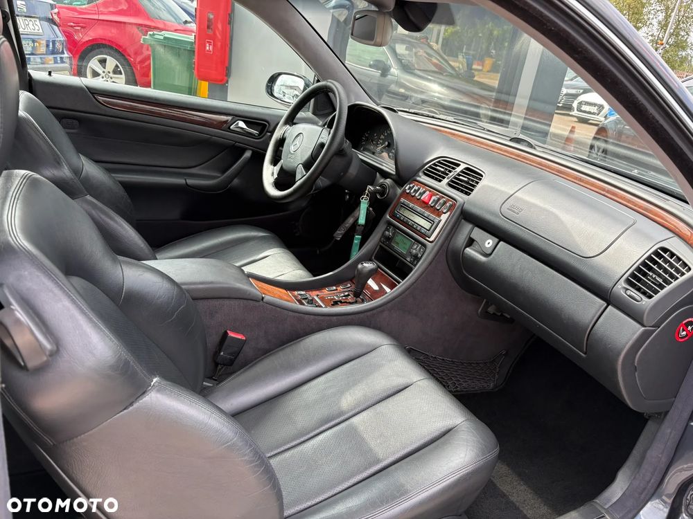 Mercedes-Benz CLK 430 - 21