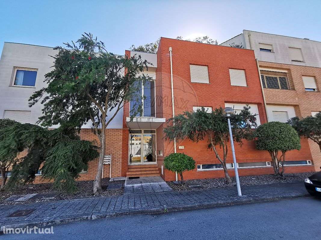 Apartamento T1 para arrendamento - Grande imagem: 2/17