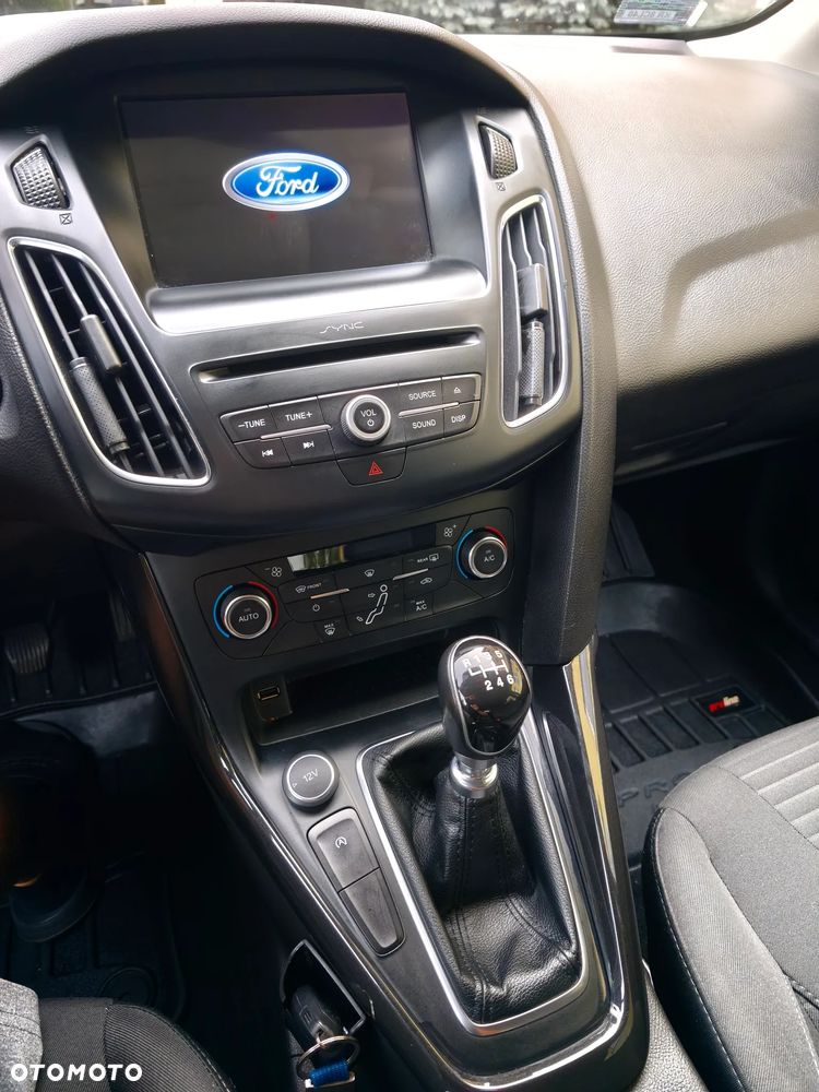 Ford Focus 1.5 EcoBoost Titanium ASS - 7