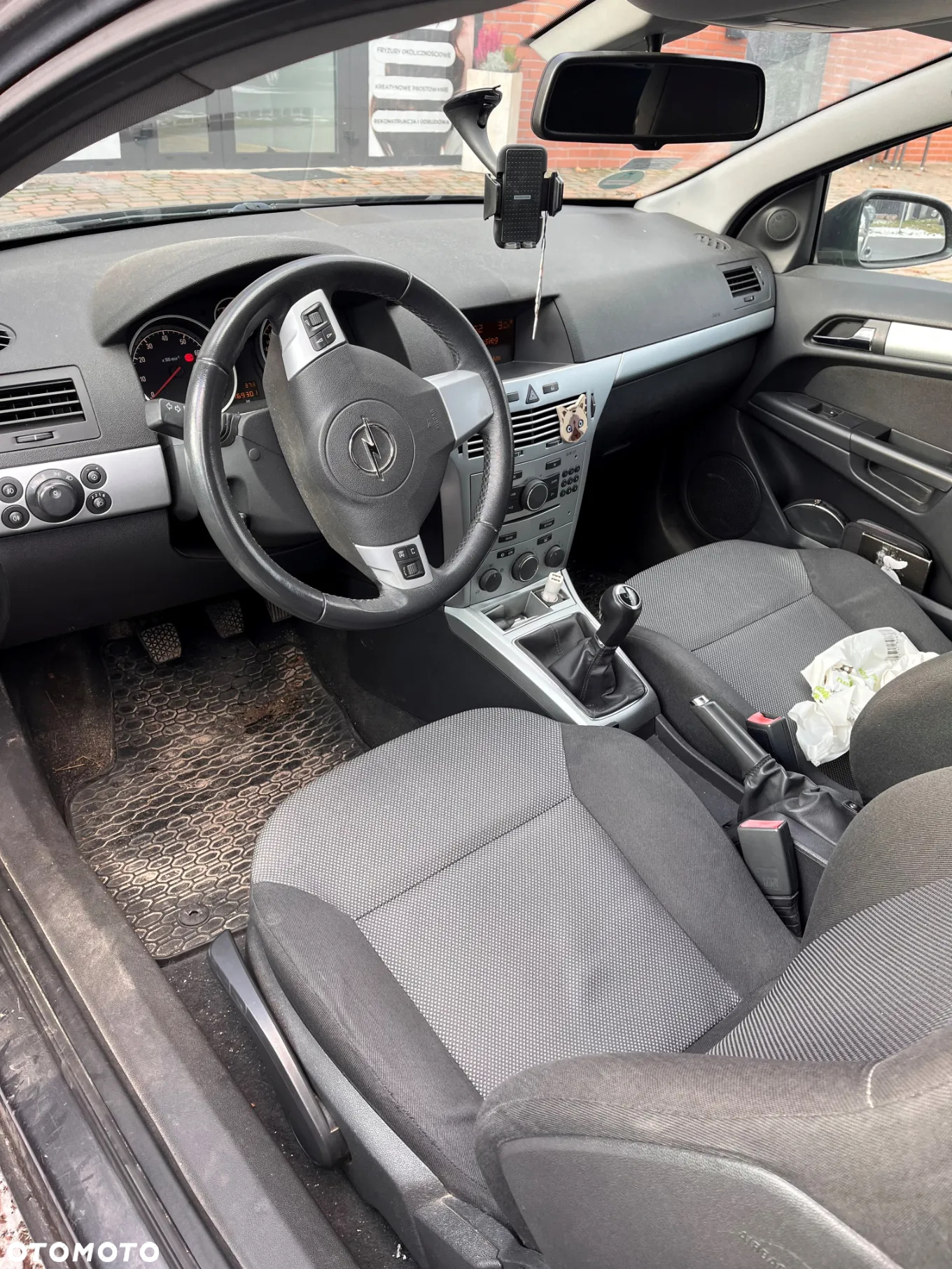 Opel Astra III GTC 1.4 Essentia - 2