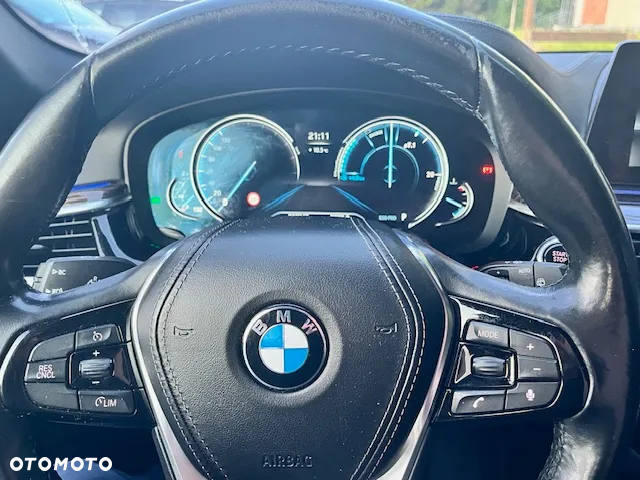 BMW Seria 5 530d Luxury Line sport - 17