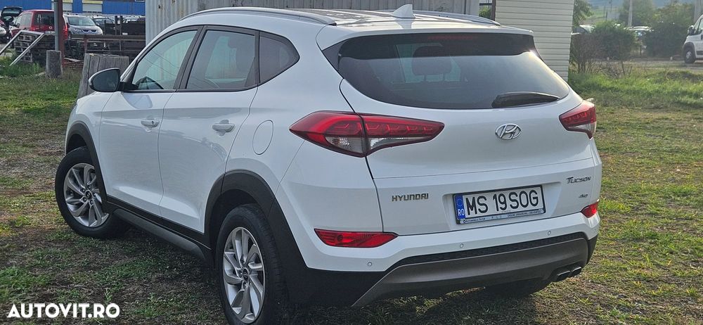 Hyundai Tucson 2.0 CRDI 4WD Automatik Trend - 10
