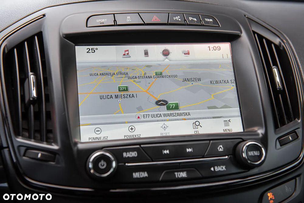 Opel Insignia 2.0 T Cosmo 4x4 EU6 - 27