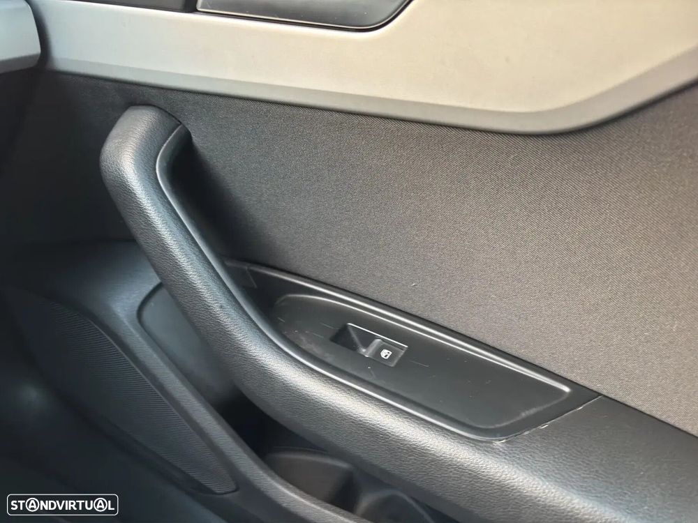 Audi A4 Avant 35 TDI S tronic - 17