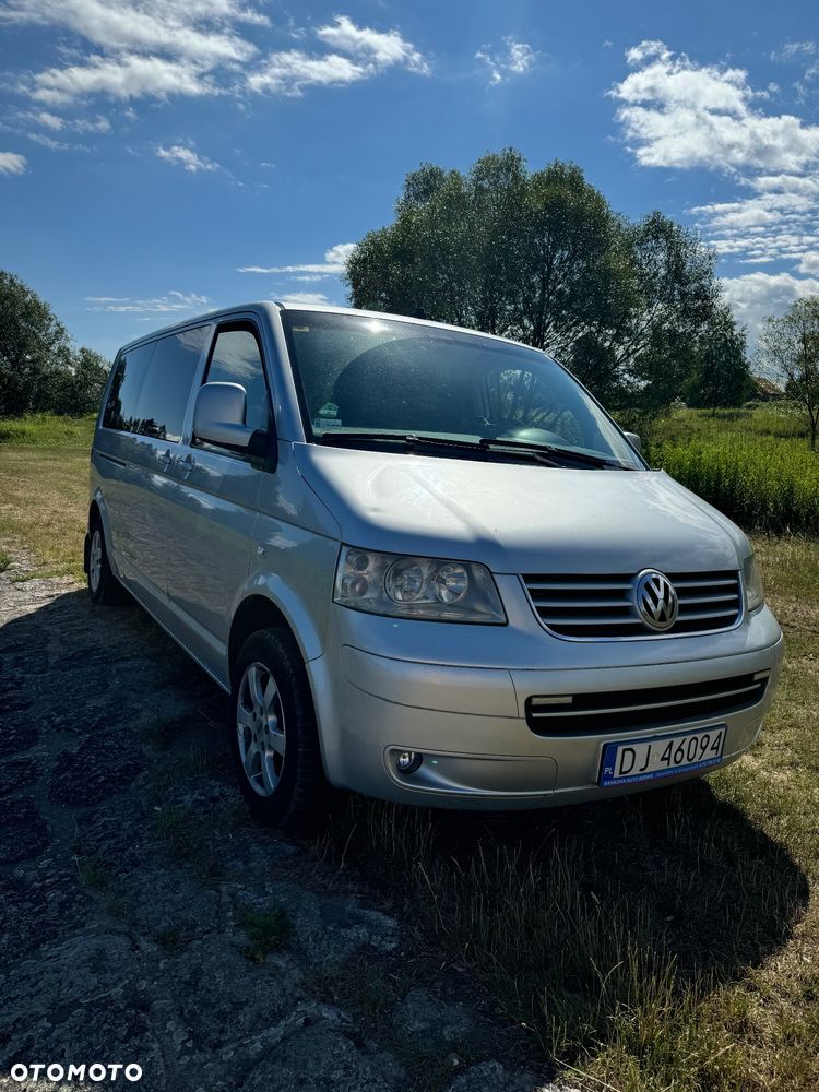 Volkswagen Caravelle - 12