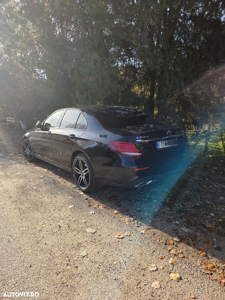 Mercedes-Benz E 220 d 4MATIC Aut. - 5
