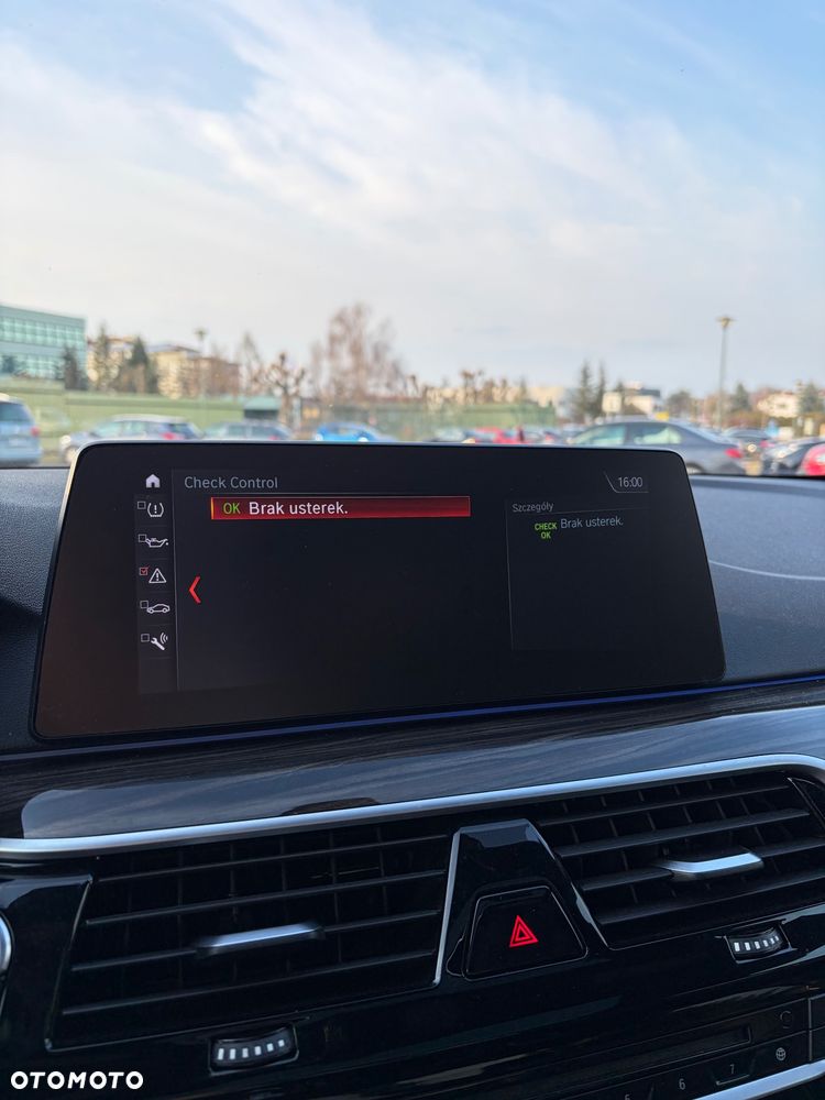 BMW Seria 5 530i M Sport sport - 12