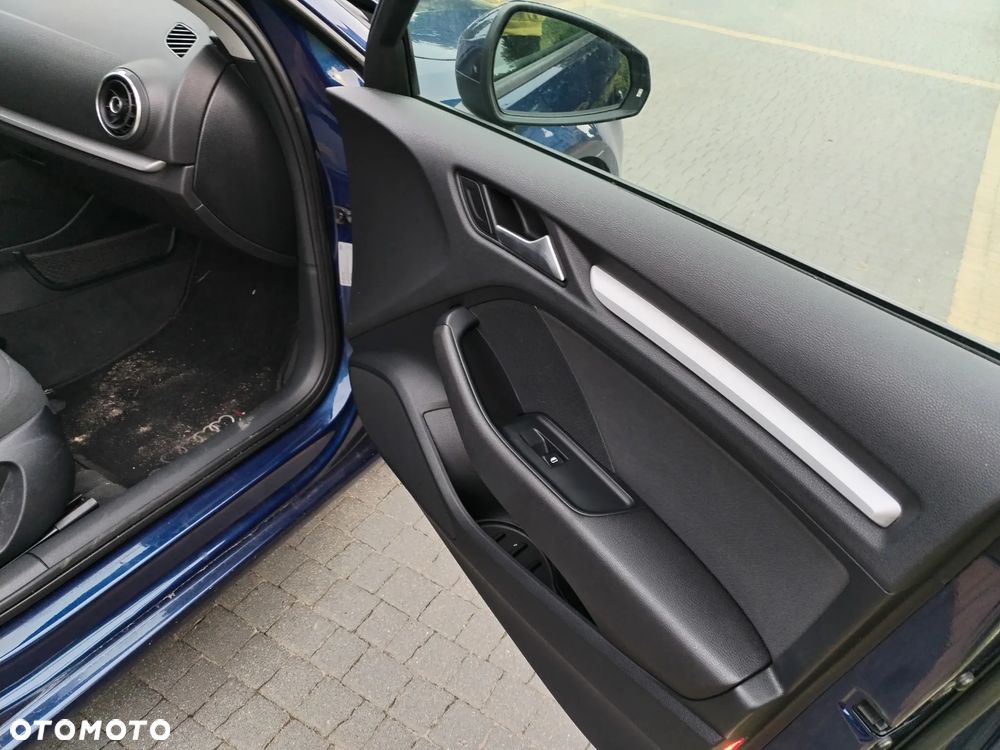 Audi A3 Sportback - 9