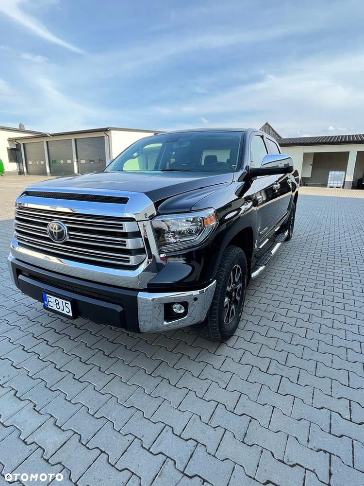 Toyota Tundra - 8