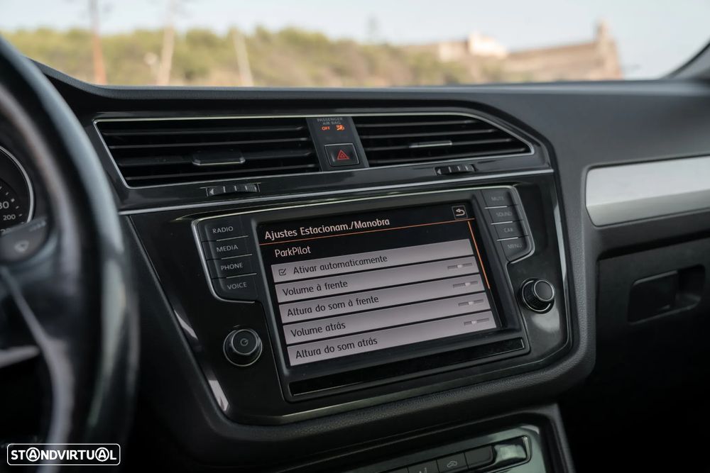 VW Tiguan 2.0 TDI Confortline DSG - 2