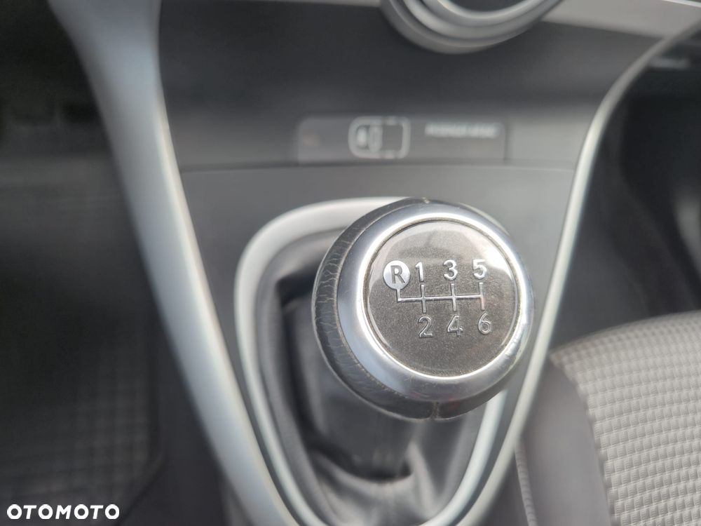 Toyota Verso 1.6 D-4D 5-Sitzer Start/Stop Skyview Edition - 18