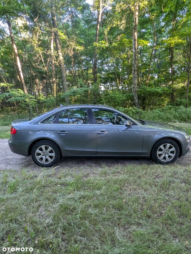 Audi A4 Limousine - 6