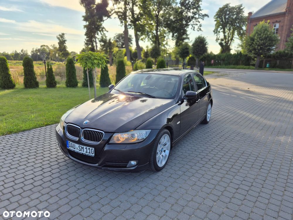BMW Seria 3 325i Edition Sport - 9