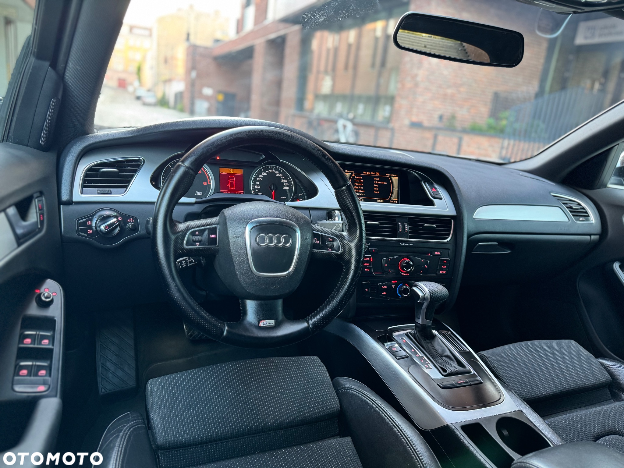Audi A4 Avant 2.0 TDI Multitronic - 22