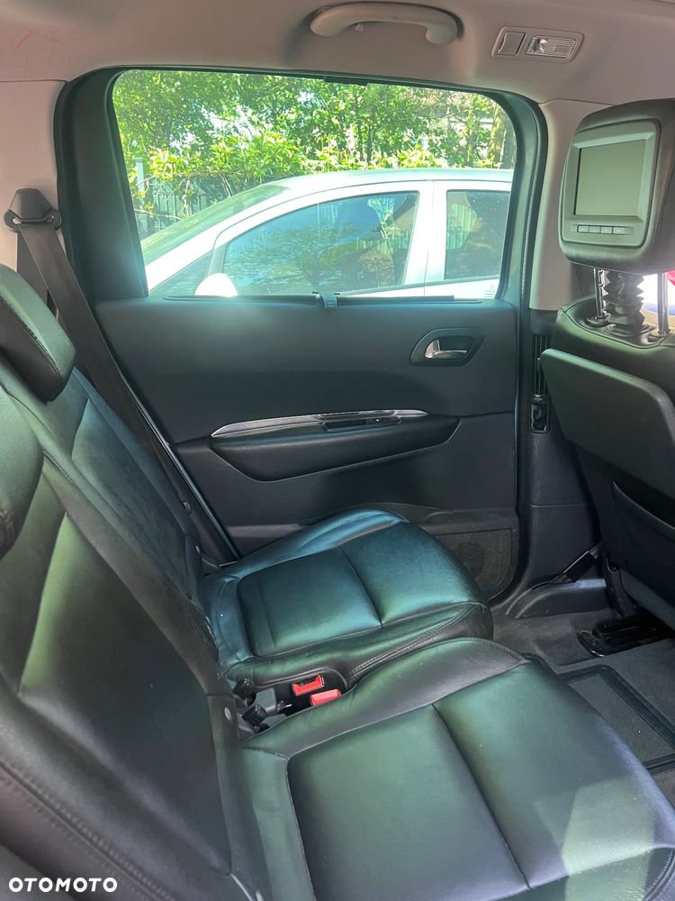 Peugeot 5008 1.6 THP Premium + - 2