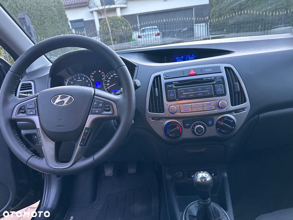Hyundai i20 - 13