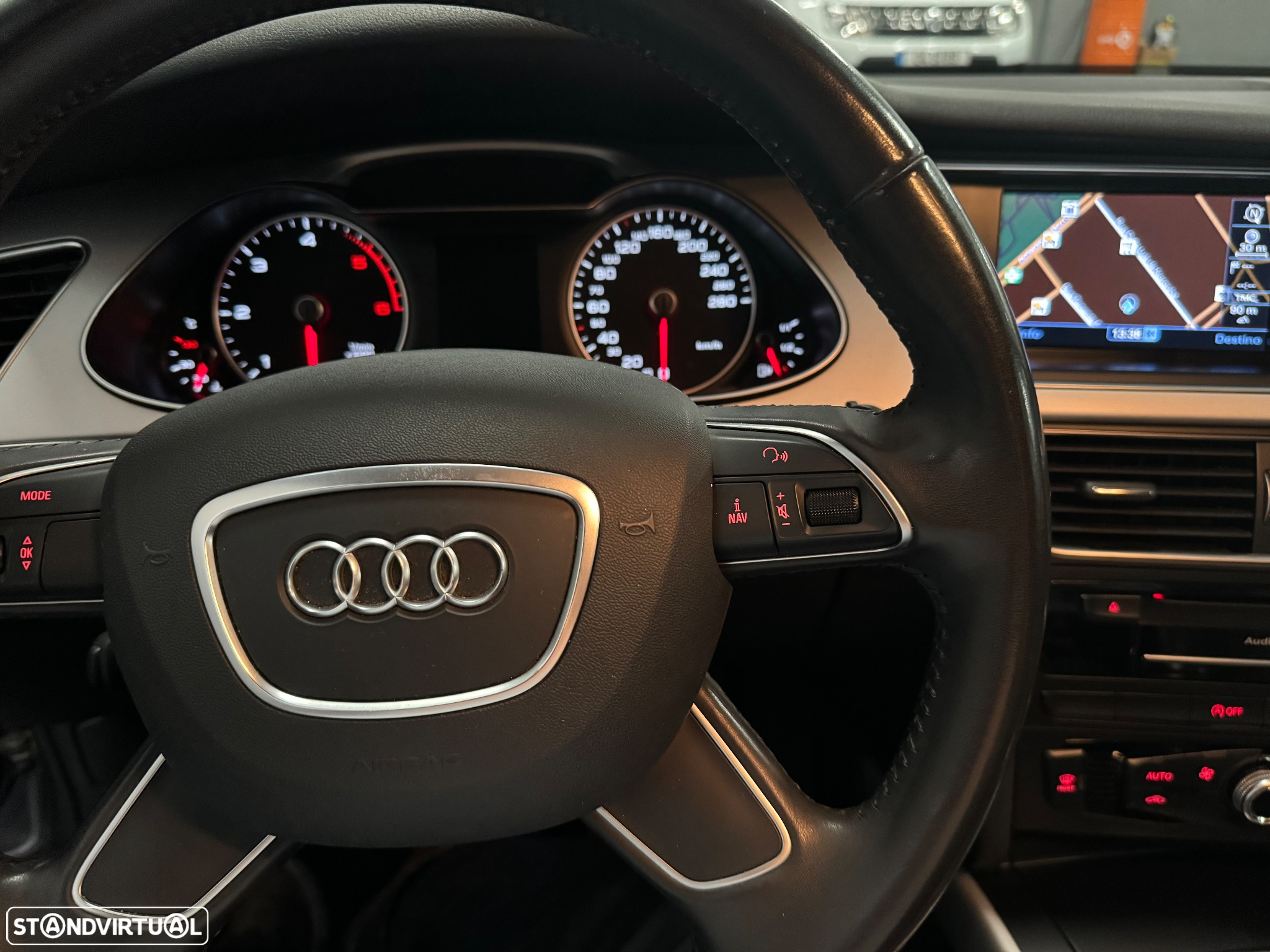 Audi A4 Avant 2.0 TDI Business Line Sport - 21