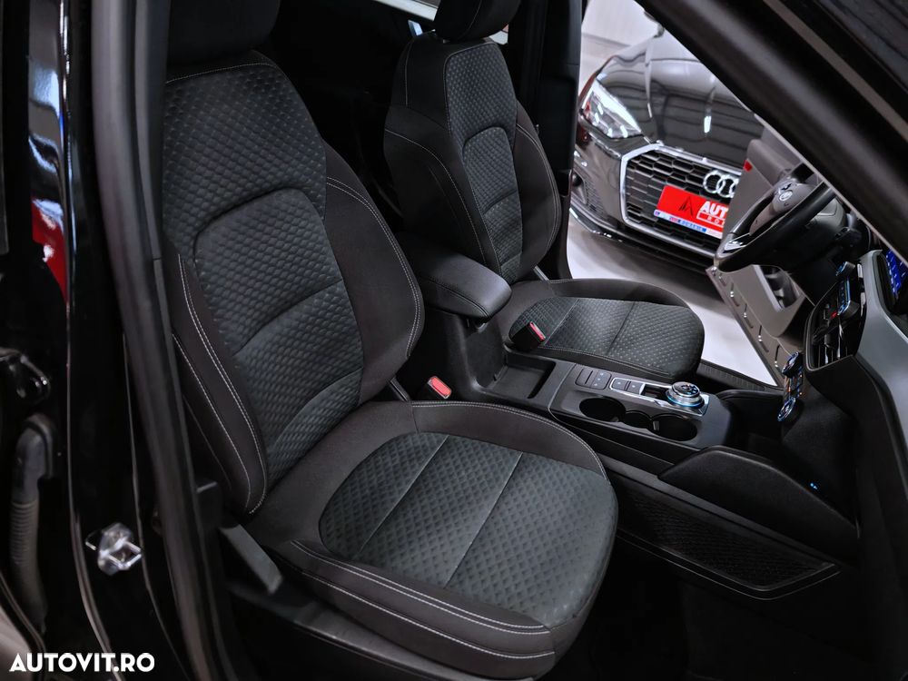 Ford Kuga 2.5 Duratec PHEV ACTIVE - 9