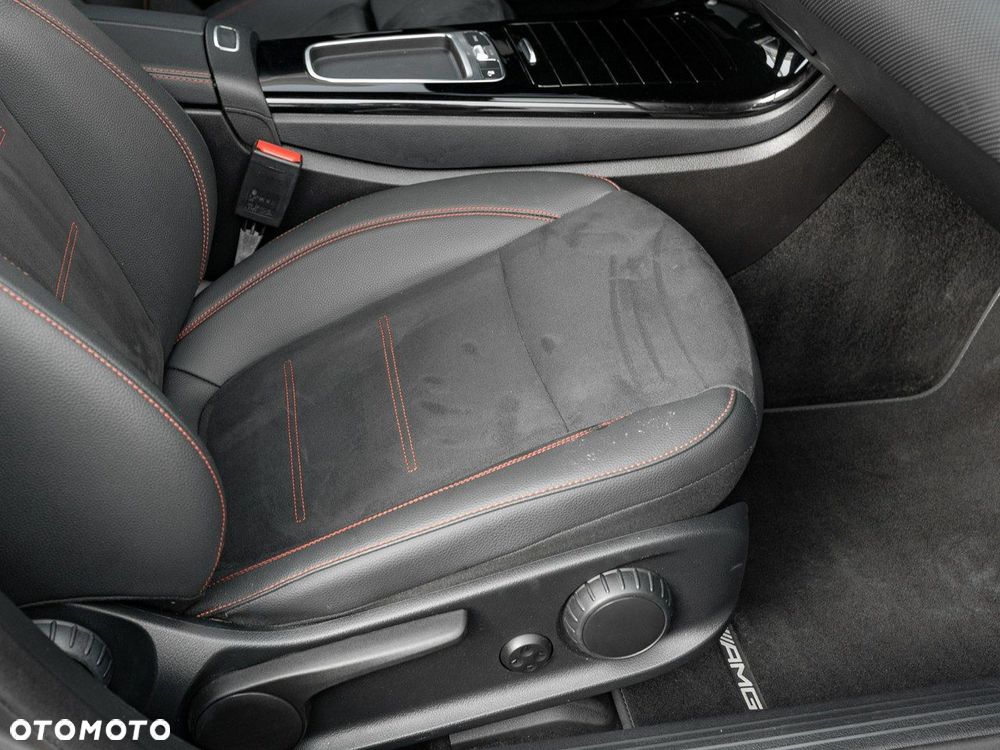 Mercedes-Benz CLA - 29