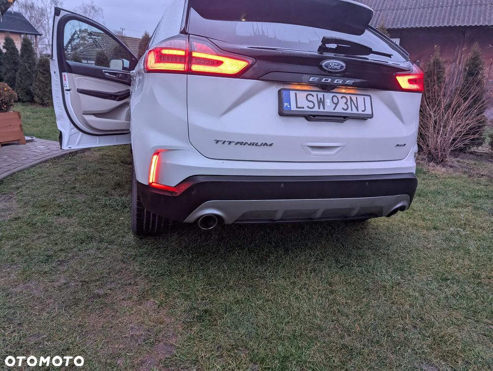 Ford Edge 2.0 EcoBlue Bi-Turbo 4x4 Titanium - 28
