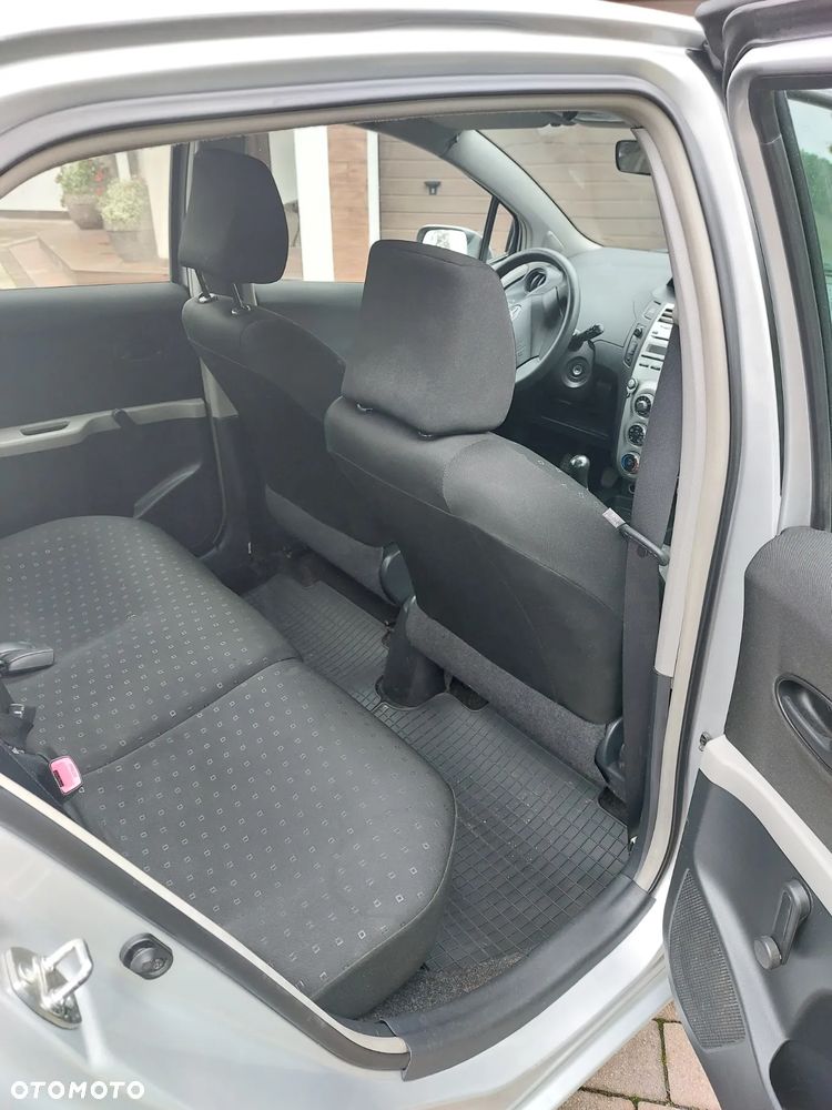 Toyota Yaris 1.3 Luna Gold - 6