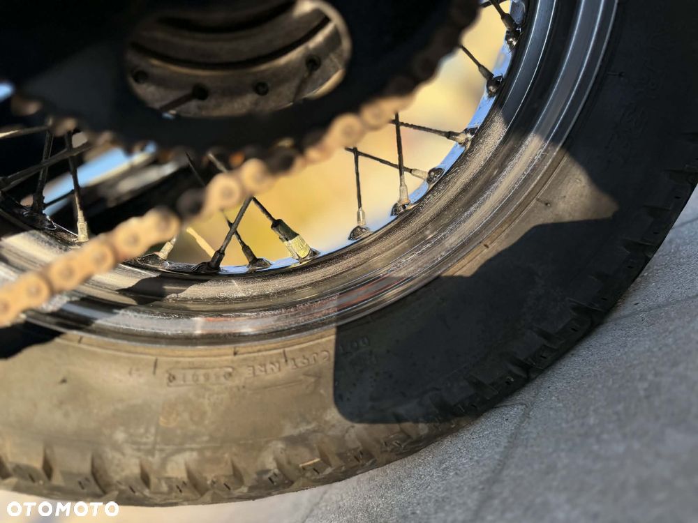 Suzuki Intruder - 22