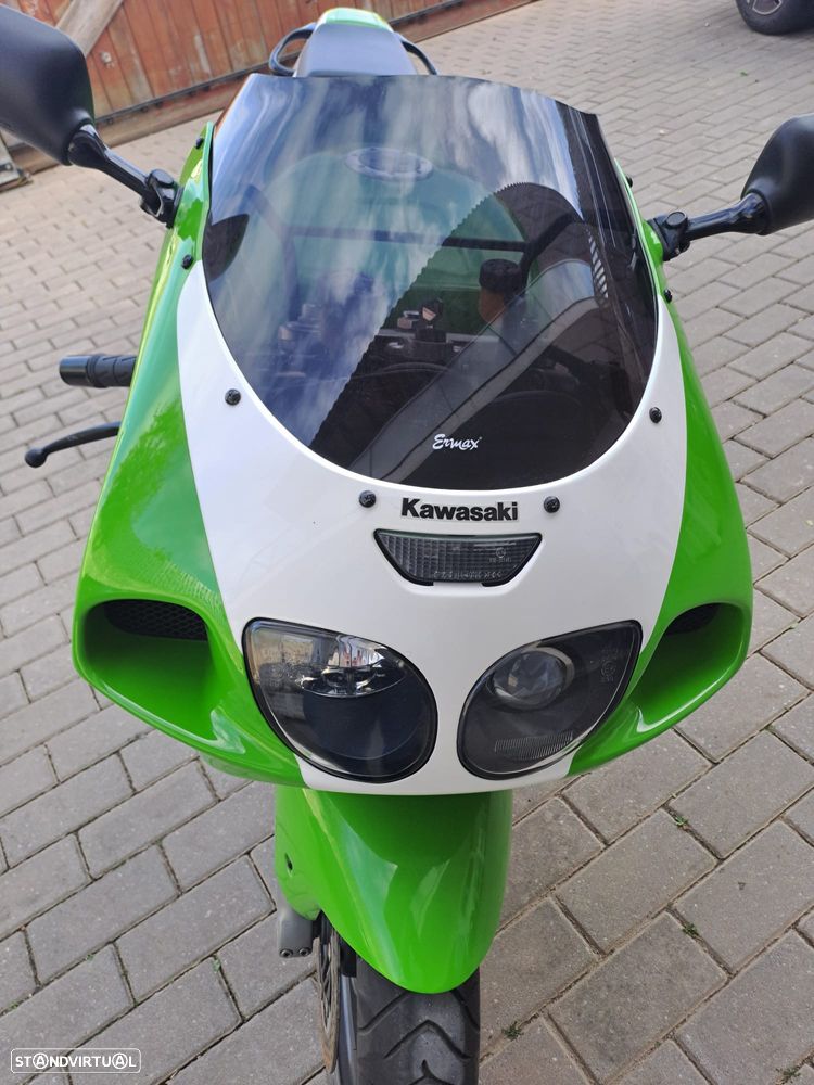 Kawasaki ZXR Ninja ZX7R - 13
