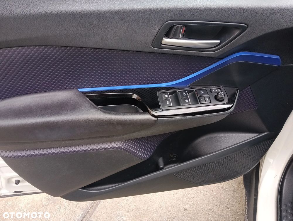 Toyota C-HR 1.2 T Dynamic - 13