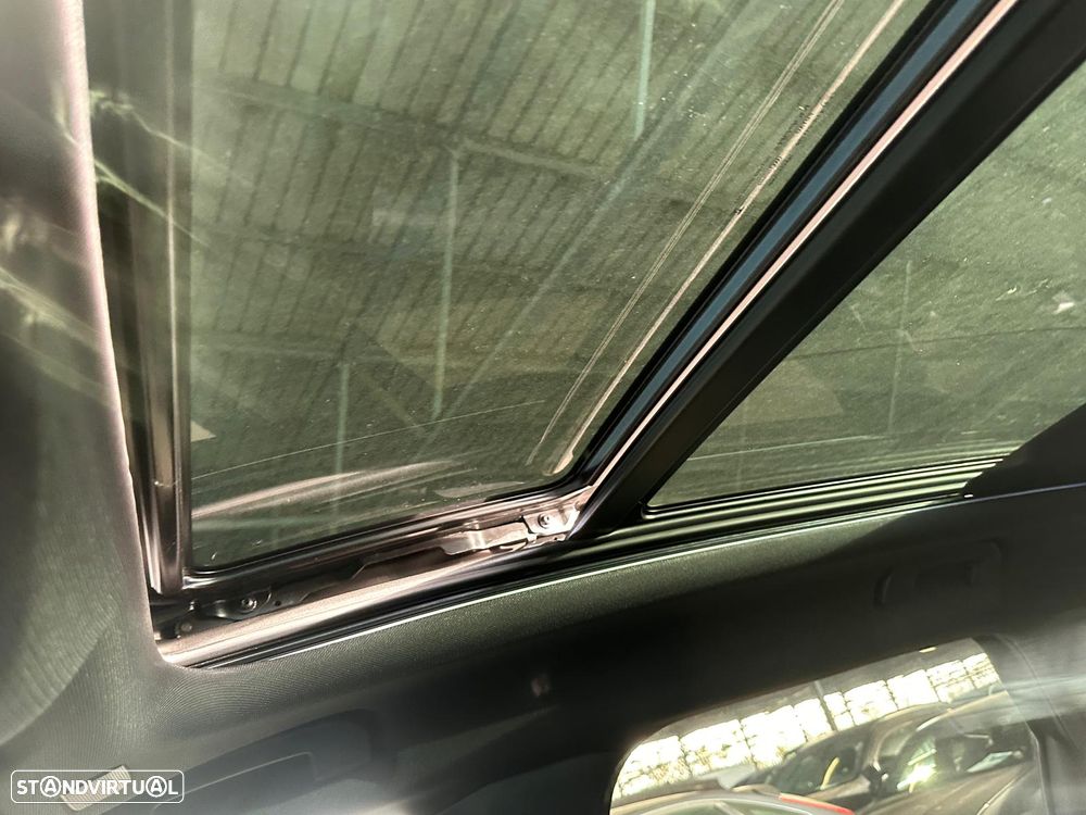 Peugeot E-5008 GT - 15