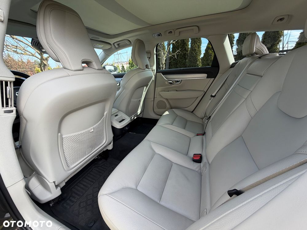Volvo V90 D4 Inscription - 12