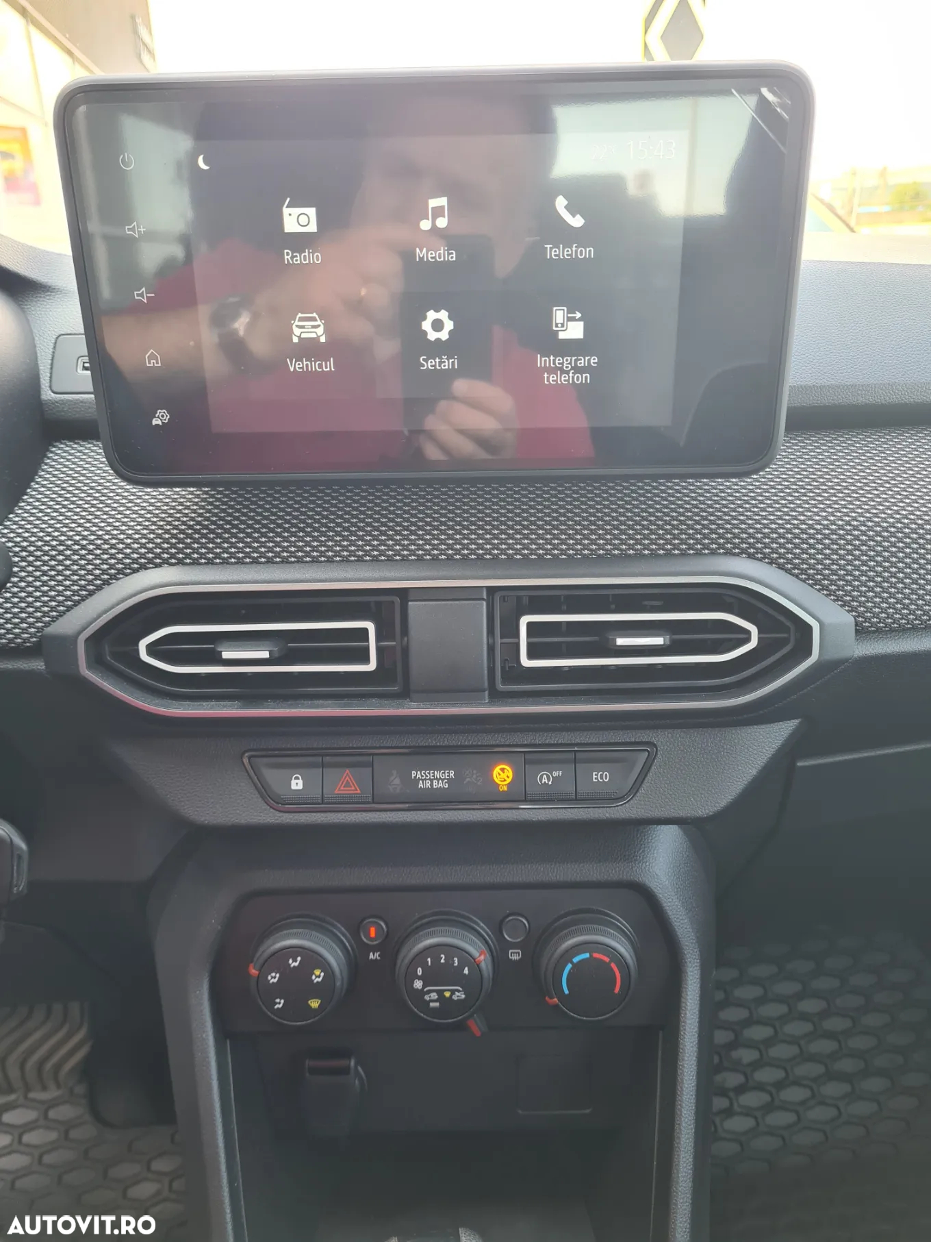 Dacia Logan TCe 90 CVT Expression - 11