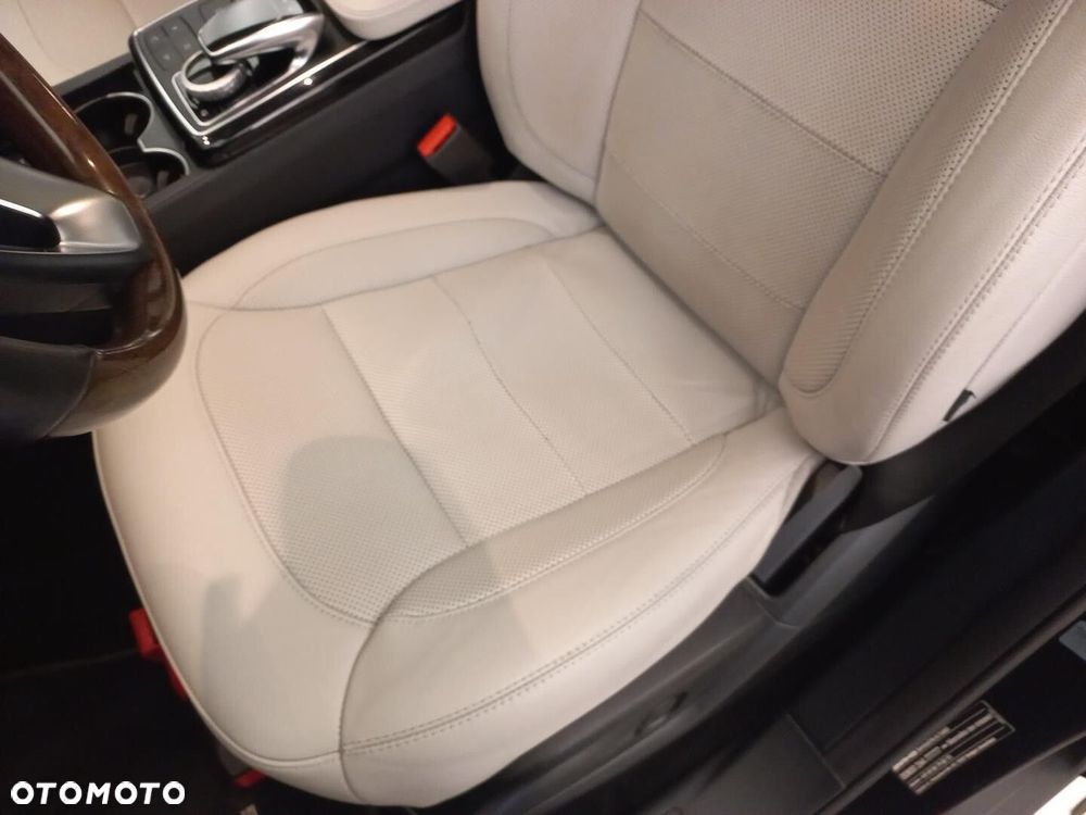 Mercedes-Benz GLE - 14