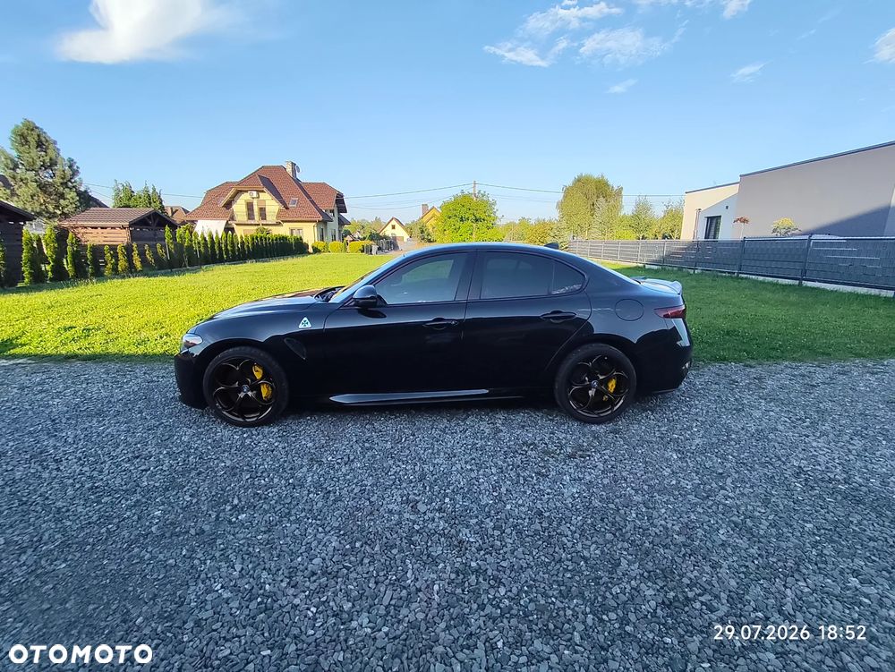 Alfa Romeo Giulia 2.9 V6 Bi-Turbo AT8 Quadrifoglio - 8