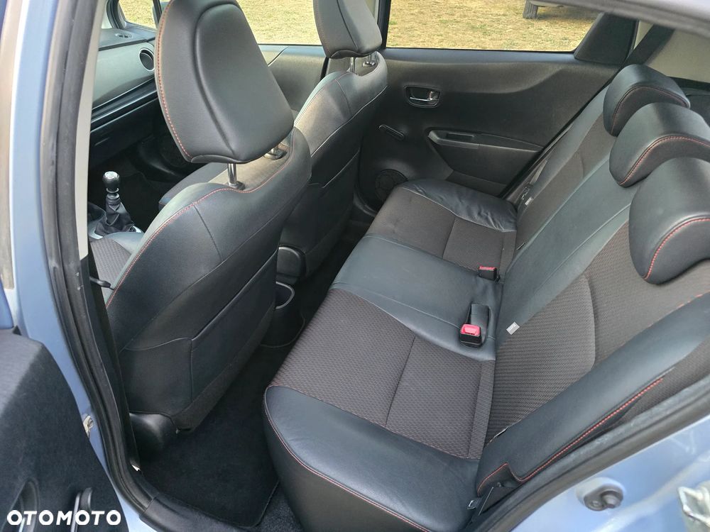 Toyota Yaris 1.4 D-4D Premium - 13