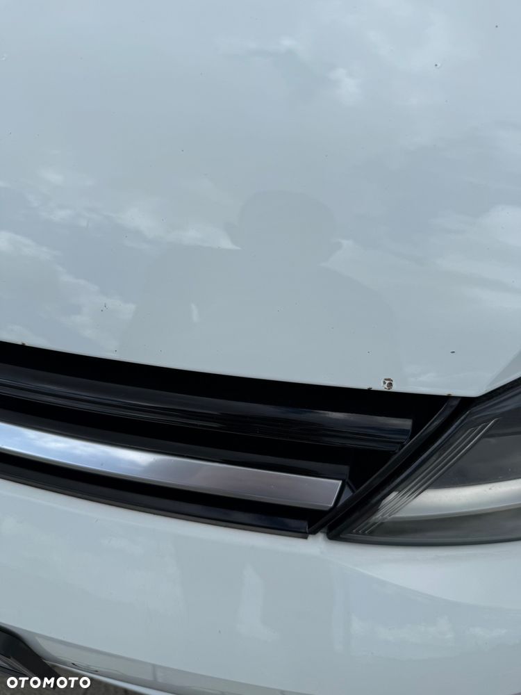 Volkswagen Golf - 5